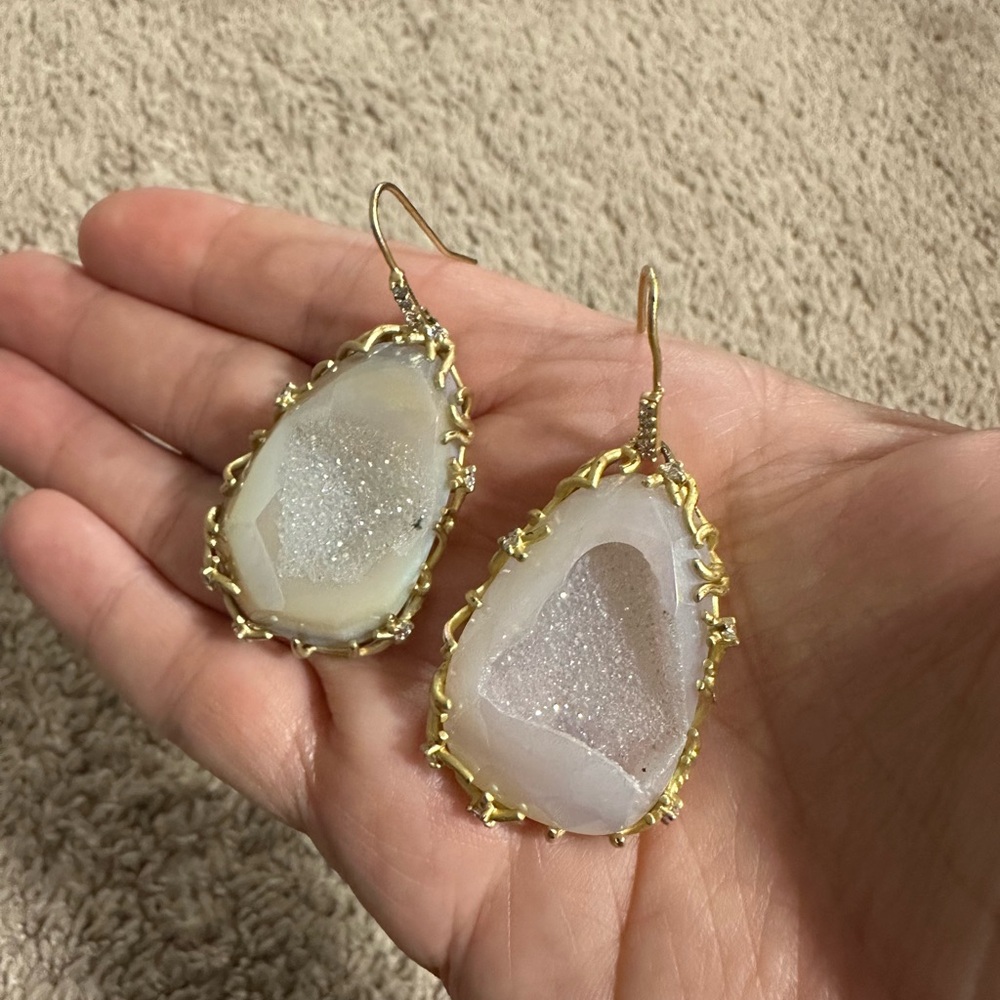 Gold-Trim iri white Druzy luxe nest Earrings